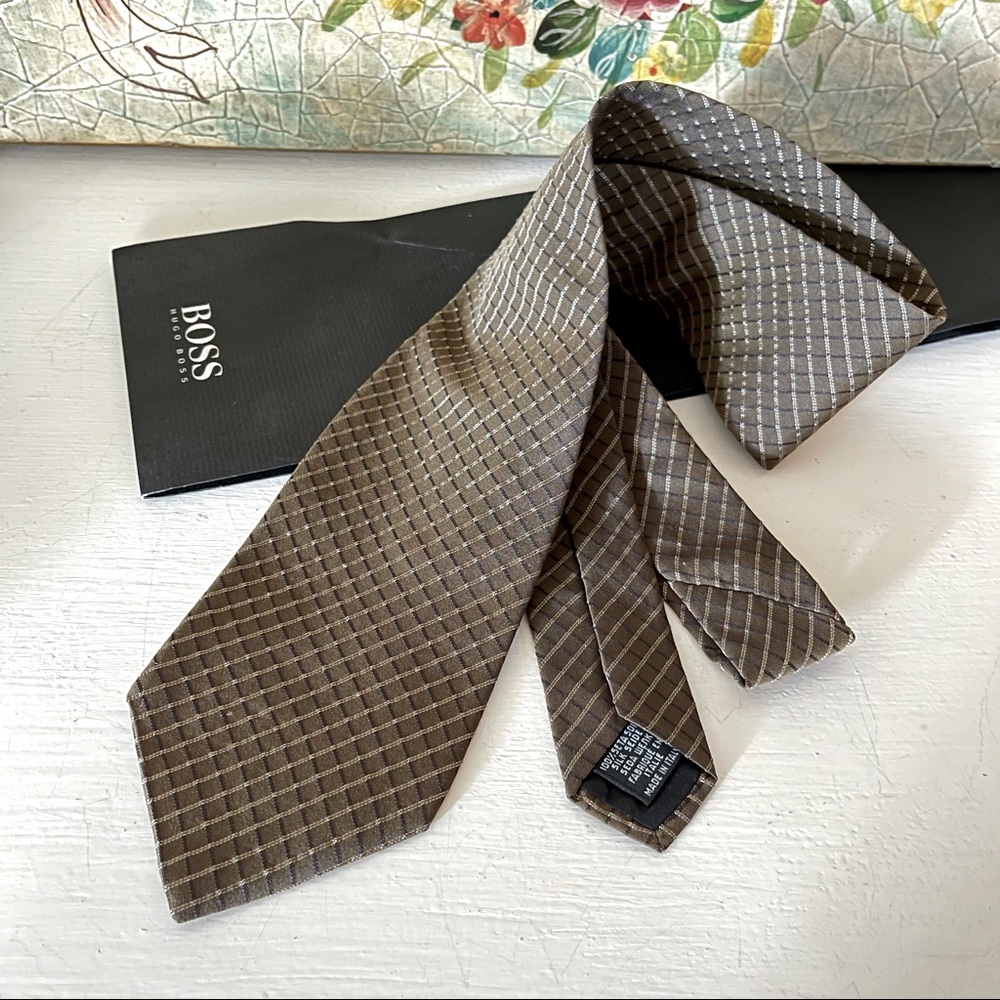 New Hugo Boss Men’s Necktie
